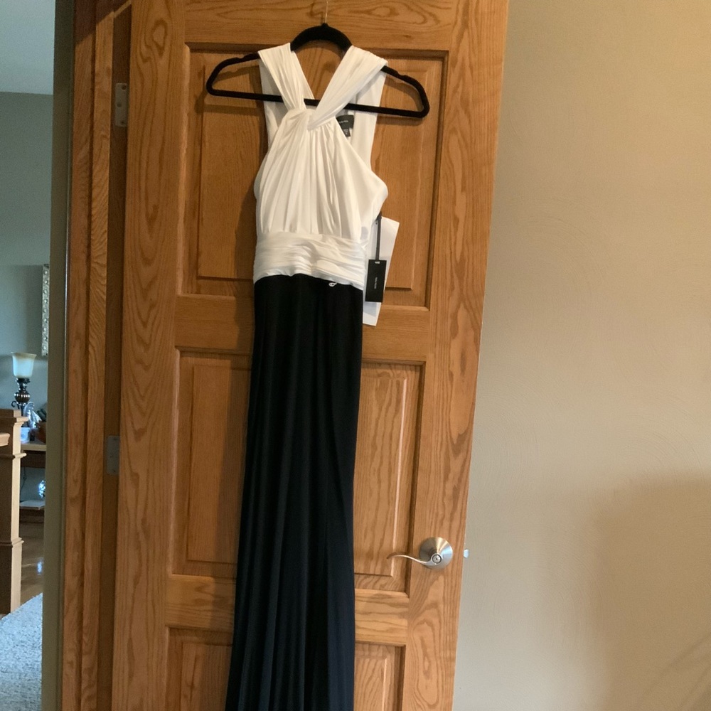 Vera Wang single gown size 10